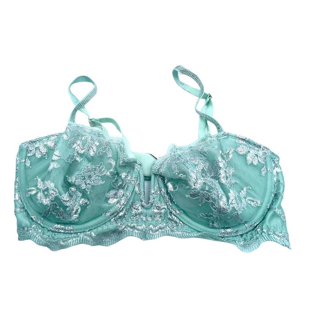 Victoria’s Secret Dream Angels Push Up without Padding Size 32D - Picture 1 of 2